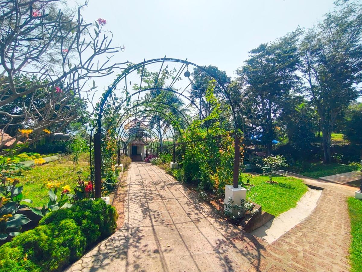 The Travancore Heritage Beach Resort Kovalam Exteriör bild