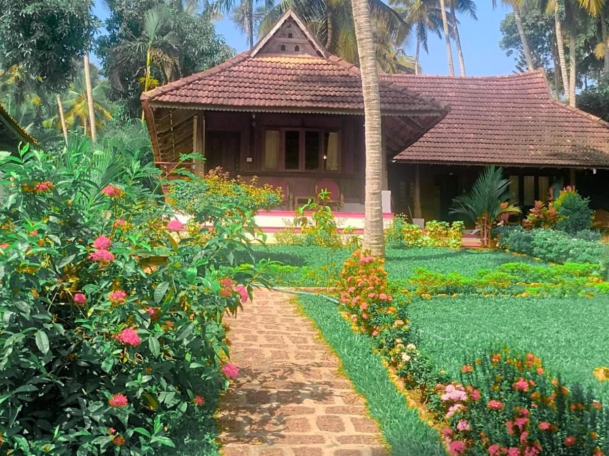 The Travancore Heritage Beach Resort Kovalam Exteriör bild