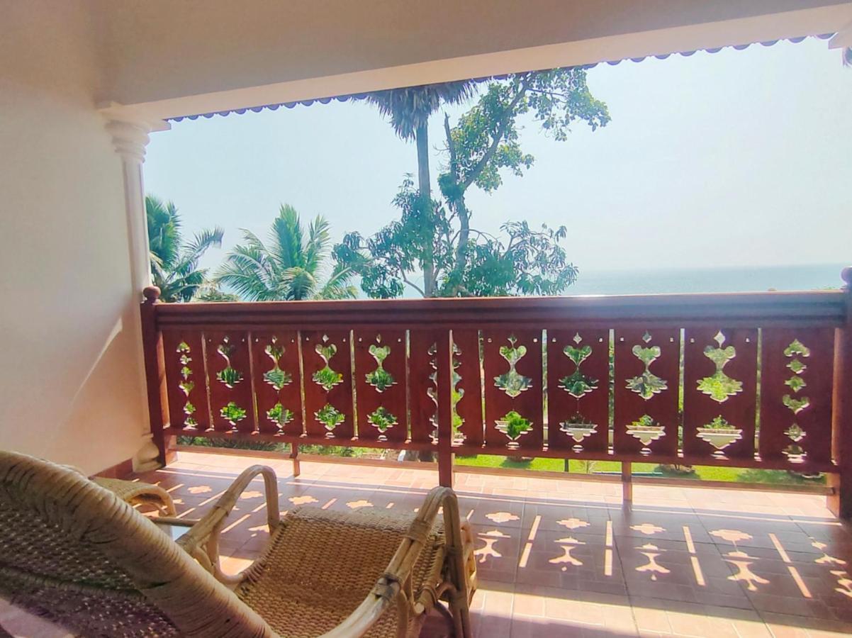 The Travancore Heritage Beach Resort Kovalam Exteriör bild