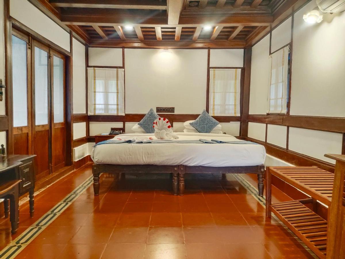 The Travancore Heritage Beach Resort Kovalam Exteriör bild